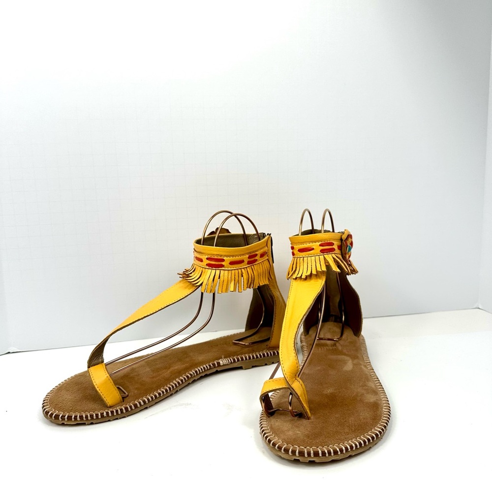 Manitobah - Women's Wasaga Ankle Sandals - Picture 2 of 13